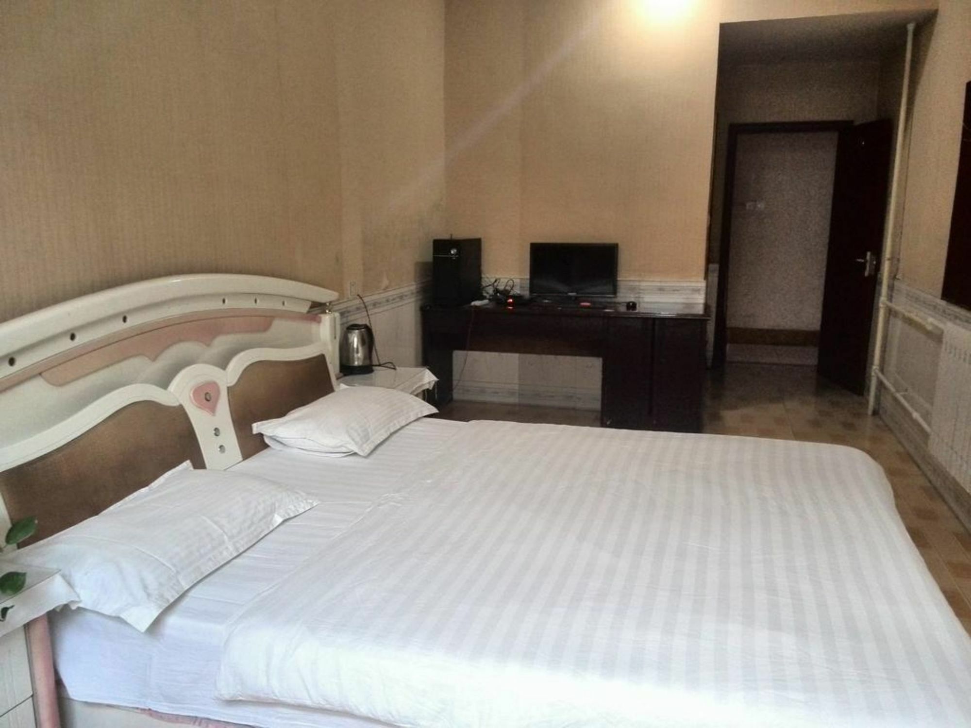 Qufu Lianfang Hotel エクステリア 写真