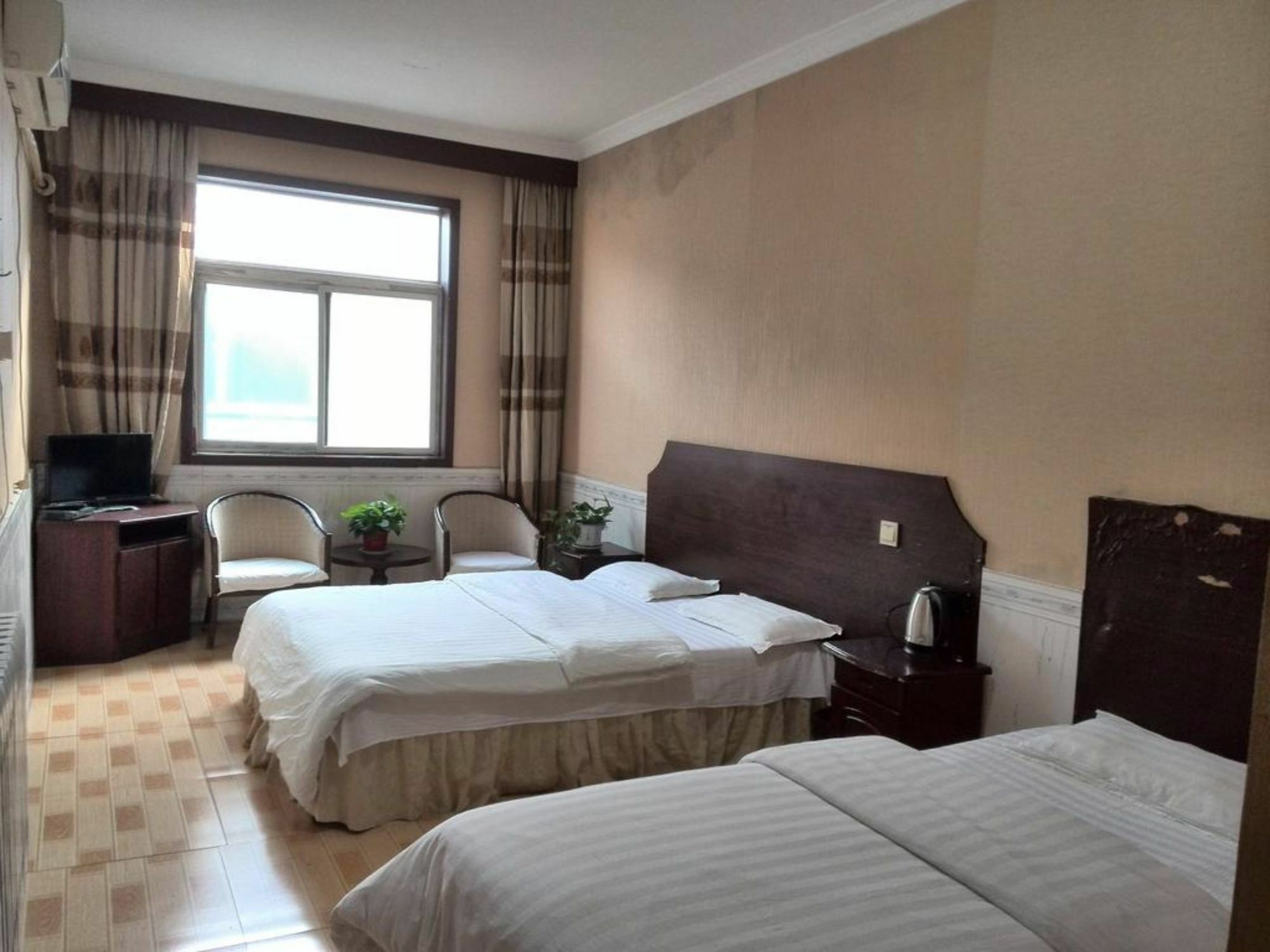 Qufu Lianfang Hotel エクステリア 写真